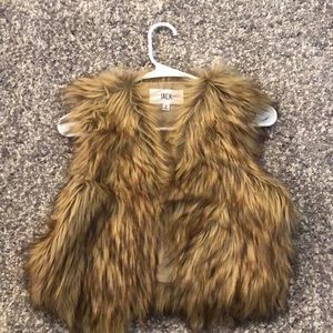 JACK BY BB DAKOTA FAUX FUR VEST